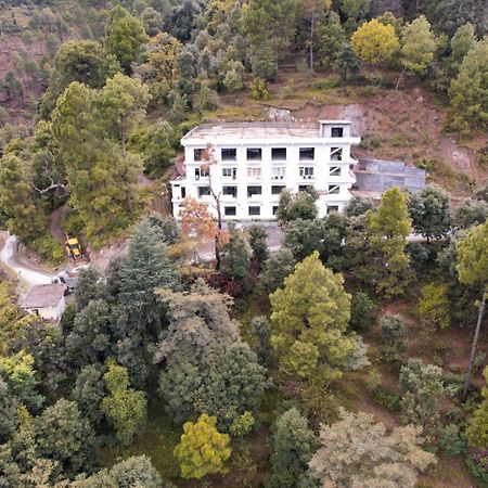 Hotel Candle Wood Чамба Екстериор снимка